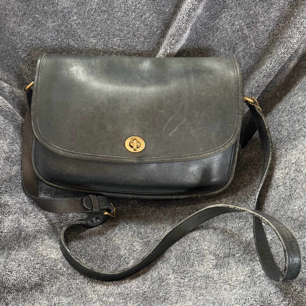 Vintage Coach City Bag
